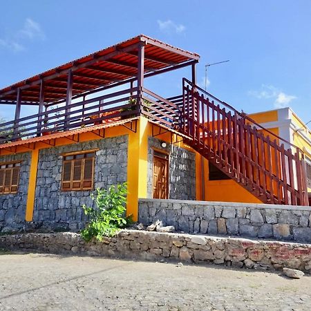 Apartment With Sea View Near The Beach And The Village Center! Tarrafal  Kültér fotó