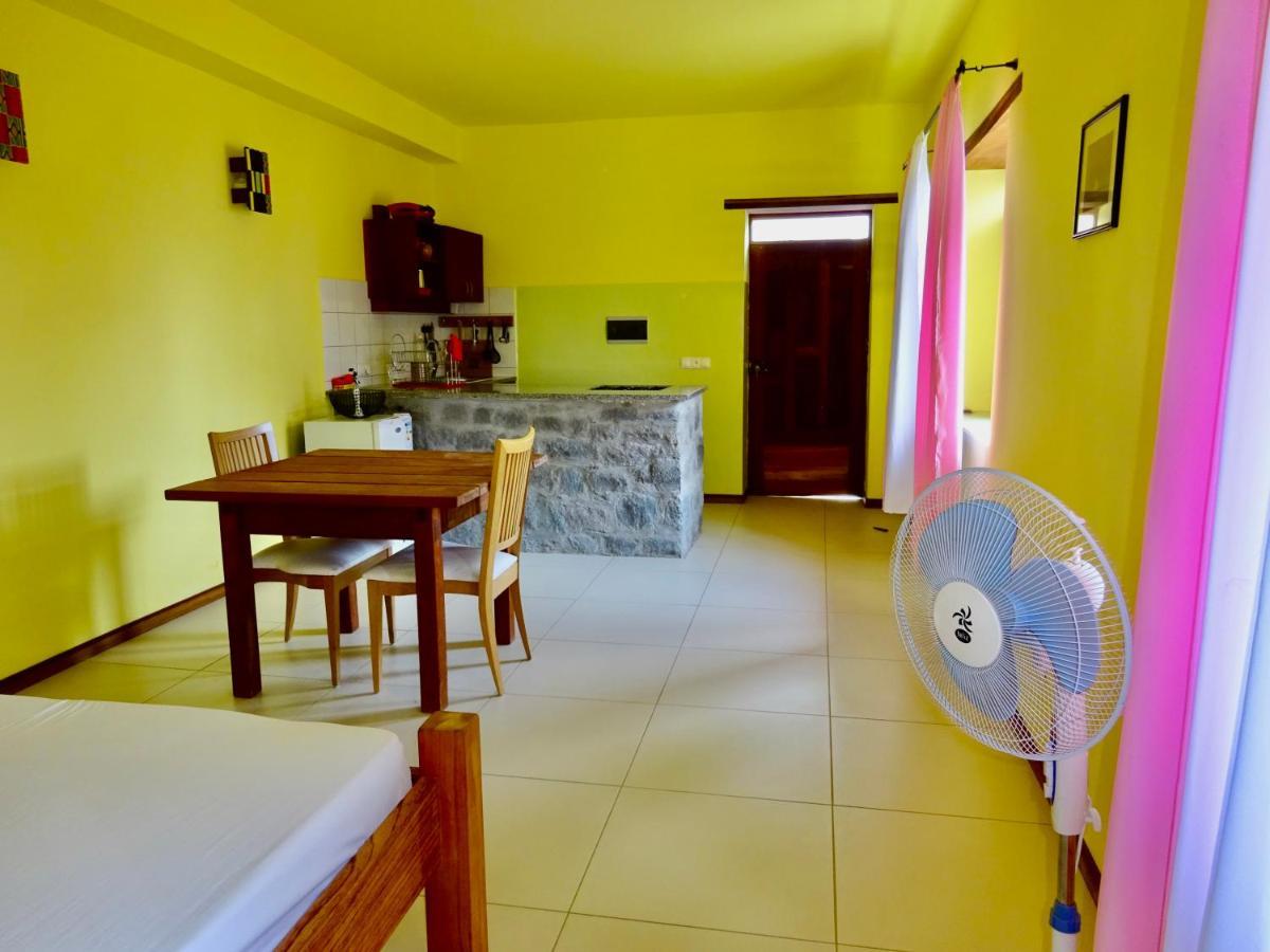 Apartment With Sea View Near The Beach And The Village Center! Tarrafal  Kültér fotó